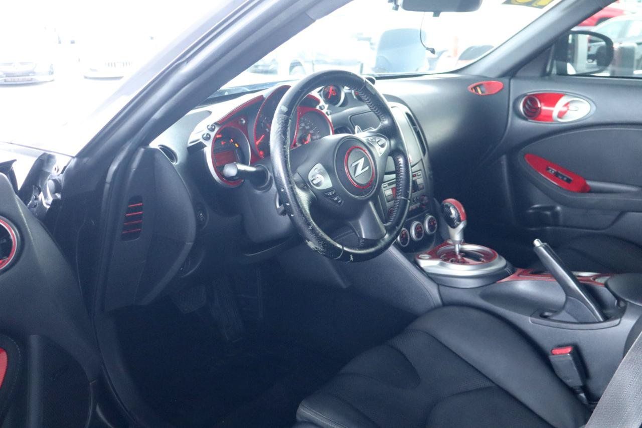 Used 2015 Nissan 370Z Coupe RWD image 18