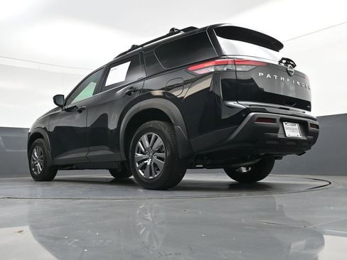 Used 2025 Nissan Pathfinder SV AWD/4WD image 47