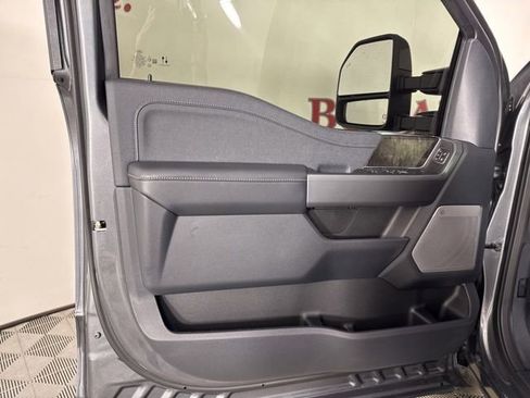 New 2026 Ford F250 Lariat w/ Black Appearance Package image 17