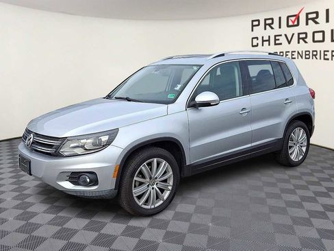 Used 2016 Volkswagen Tiguan SE image 4