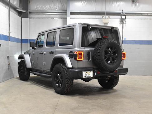 Used 2019 Jeep Wrangler Unlimited Sahara w/ Quick Order Package 24M Moab AWD/4WD image 22