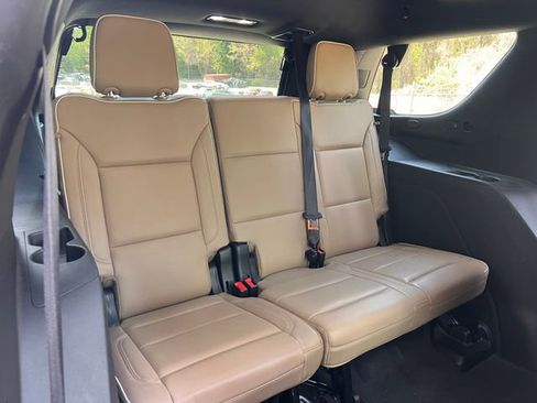 Used 2021 Chevrolet Tahoe Premier w/ Premium Package image 33