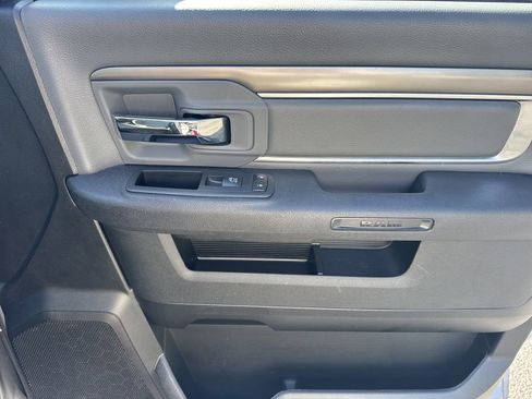 Used 2024 RAM 1500 Classic SLT AWD/4WD image 14