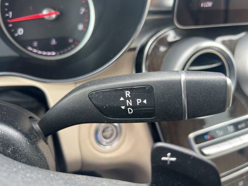 Used 2022 Mercedes-Benz GLC 300 image 15