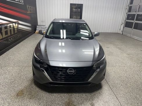 Used 2024 Nissan Sentra SV FWD image 28