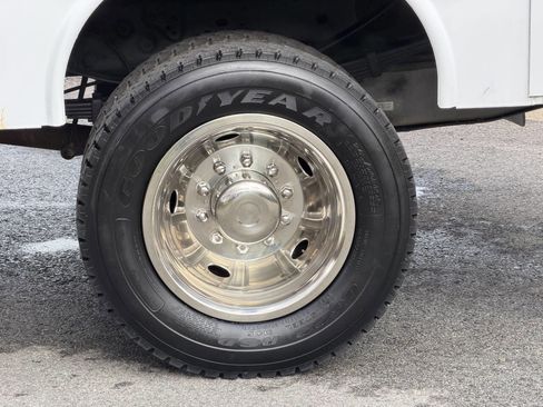 Used 2015 Ford F450 XL w/ Power Equipment Group image 23