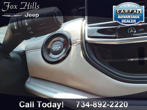 Certified 2025 Jeep Compass Limited AWD/4WD image 24