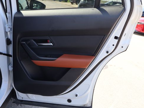 Used 2024 MAZDA CX-50 2.5 Turbo w/ Weather Package image 13