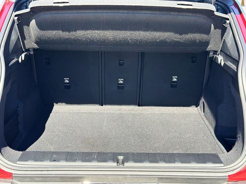 Used 2025 BMW X2 xDrive28i image 10