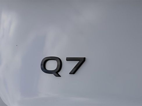 New 2025 Audi Q7 3.0T Premium Plus image 9