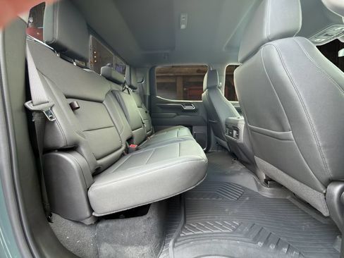Certified 2026 Chevrolet Silverado 1500 LT Trail Boss w/ Convenience Package II AWD/4WD image 18