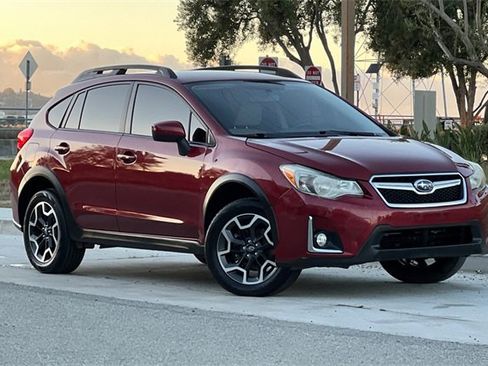 Used 2017 Subaru Crosstrek 2.0i Premium image 1