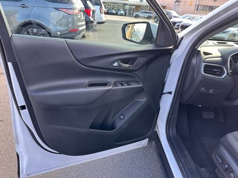 Used 2024 Chevrolet Equinox LT image 13