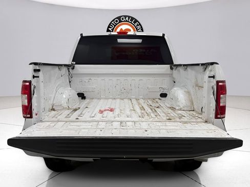 Used 2018 Ford F150 XLT w/ Equipment Group 302A Luxury AWD/4WD image 9