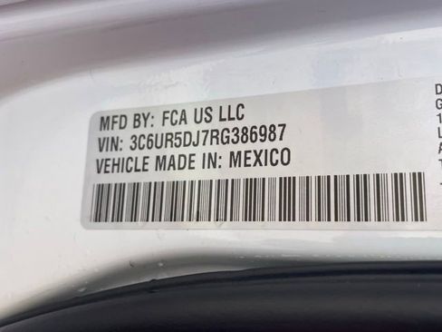 Used 2024 RAM 2500 Big Horn w/ Sport Appearance Package image 35