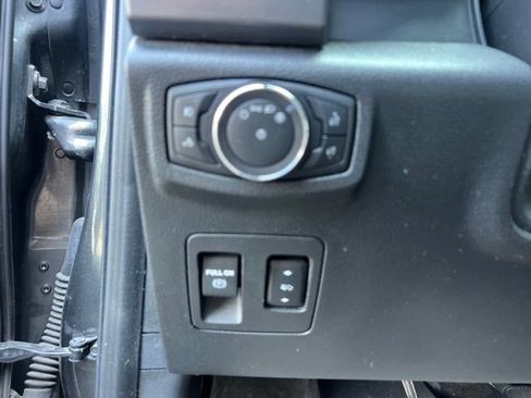 Used 2020 Ford F150 XLT w/ Equipment Group 302A Luxury AWD/4WD image 22
