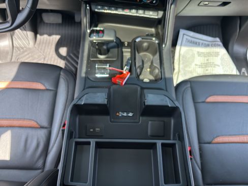 Used 2023 GMC Sierra 1500 AT4 w/ AT4 Premium Package AWD/4WD image 23