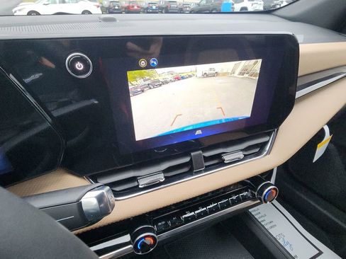 New 2026 Chevrolet Equinox ACTIV image 17