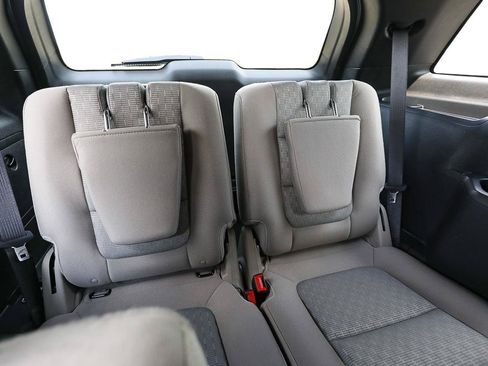 Used 2013 Ford Explorer XLT AWD/4WD image 23