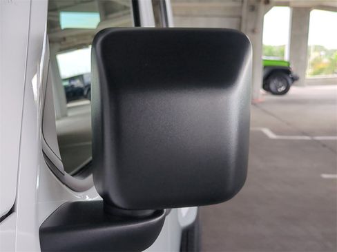 New 2025 Jeep Gladiator Sport image 12