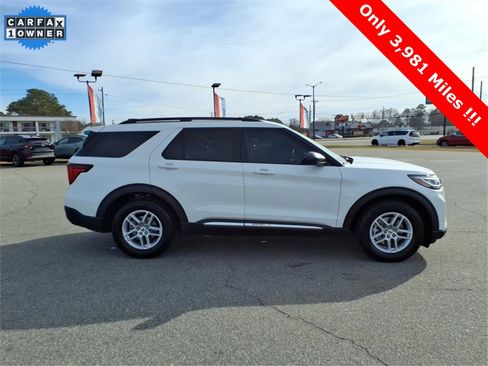 Used 2025 Ford Explorer Active w/ Active Comfort Package image 6