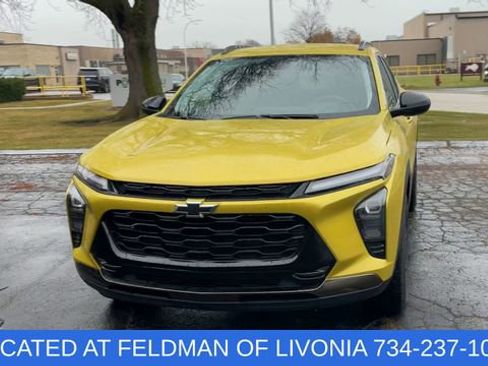 Used 2024 Chevrolet Trax ACTIV w/ Driver Confidence Package image 3