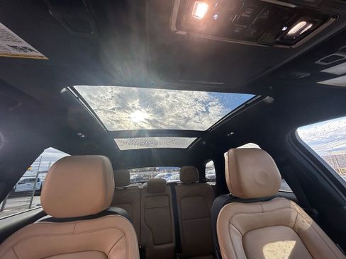 Used 2022 Lincoln Corsair Grand Touring w/ Elements Technology Bundle image 28