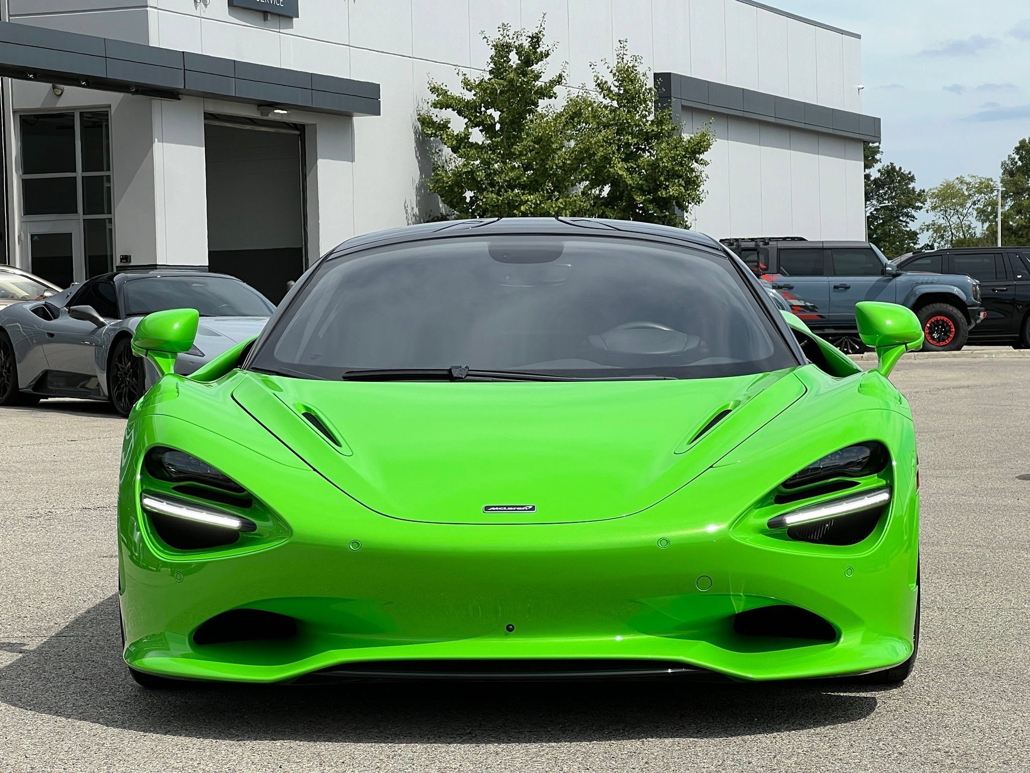Used 2024 McLaren 750S RWD image 4