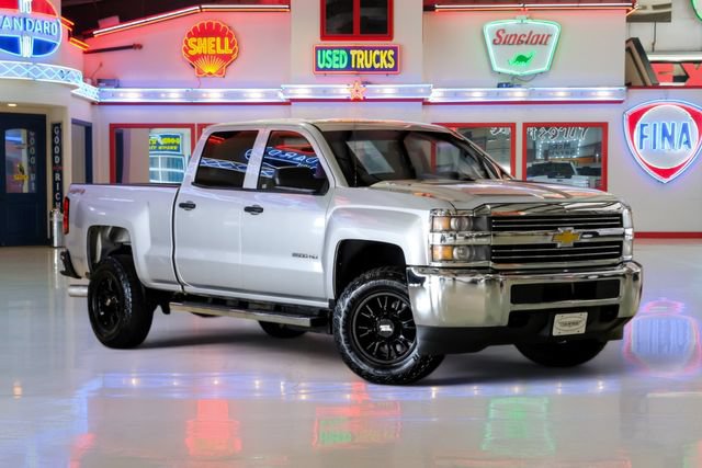 Used 2015 Chevrolet Silverado 2500 W/T w/ WT Convenience Package AWD/4WD image 1