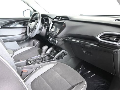 Used 2023 Chevrolet TrailBlazer LT w/ Convenience Package image 14