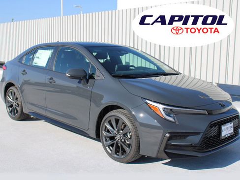 New 2026 Toyota Corolla SE image 1