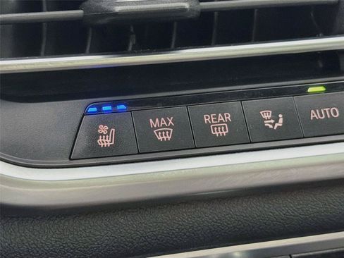 Used 2019 BMW X5 xDrive40i w/ M Sport Package AWD/4WD image 21