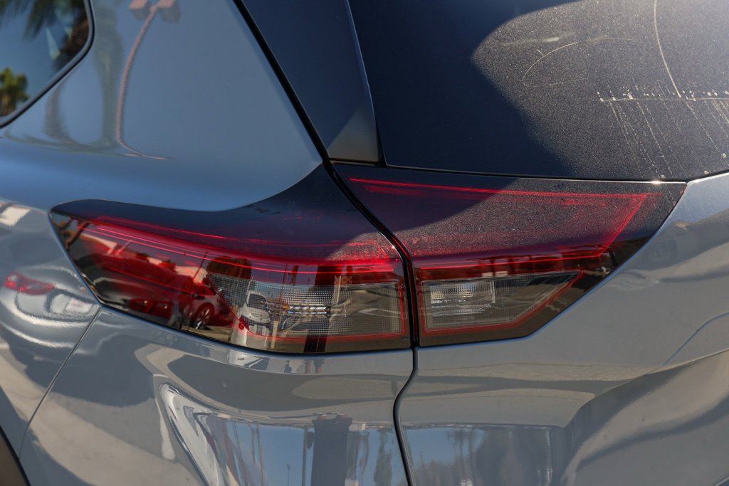 Used 2026 Nissan Rogue SV AWD/4WD image 8