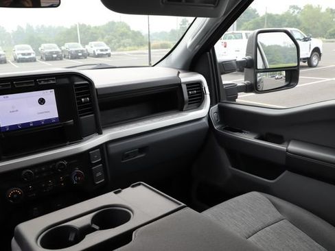 Used 2024 Ford F250 XL w/ STX Appearance Package AWD/4WD image 27