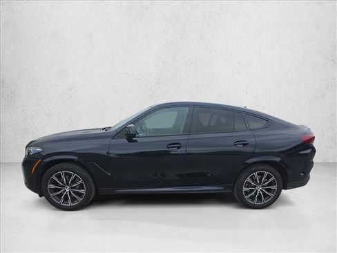 Used 2024 BMW X6 xDrive40i w/ Premium Package AWD/4WD image 2