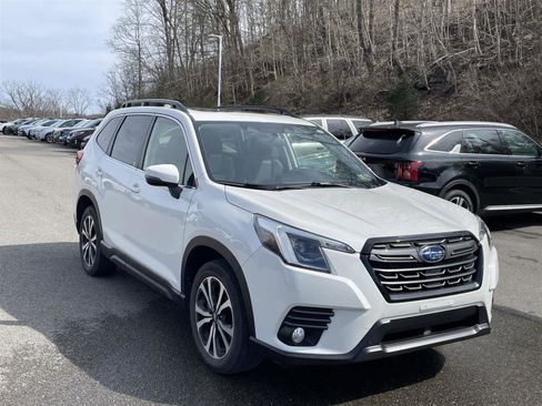 Used 2022 Subaru Forester Limited image 7