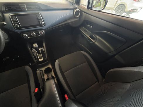 Used 2025 Nissan Versa SV FWD image 34