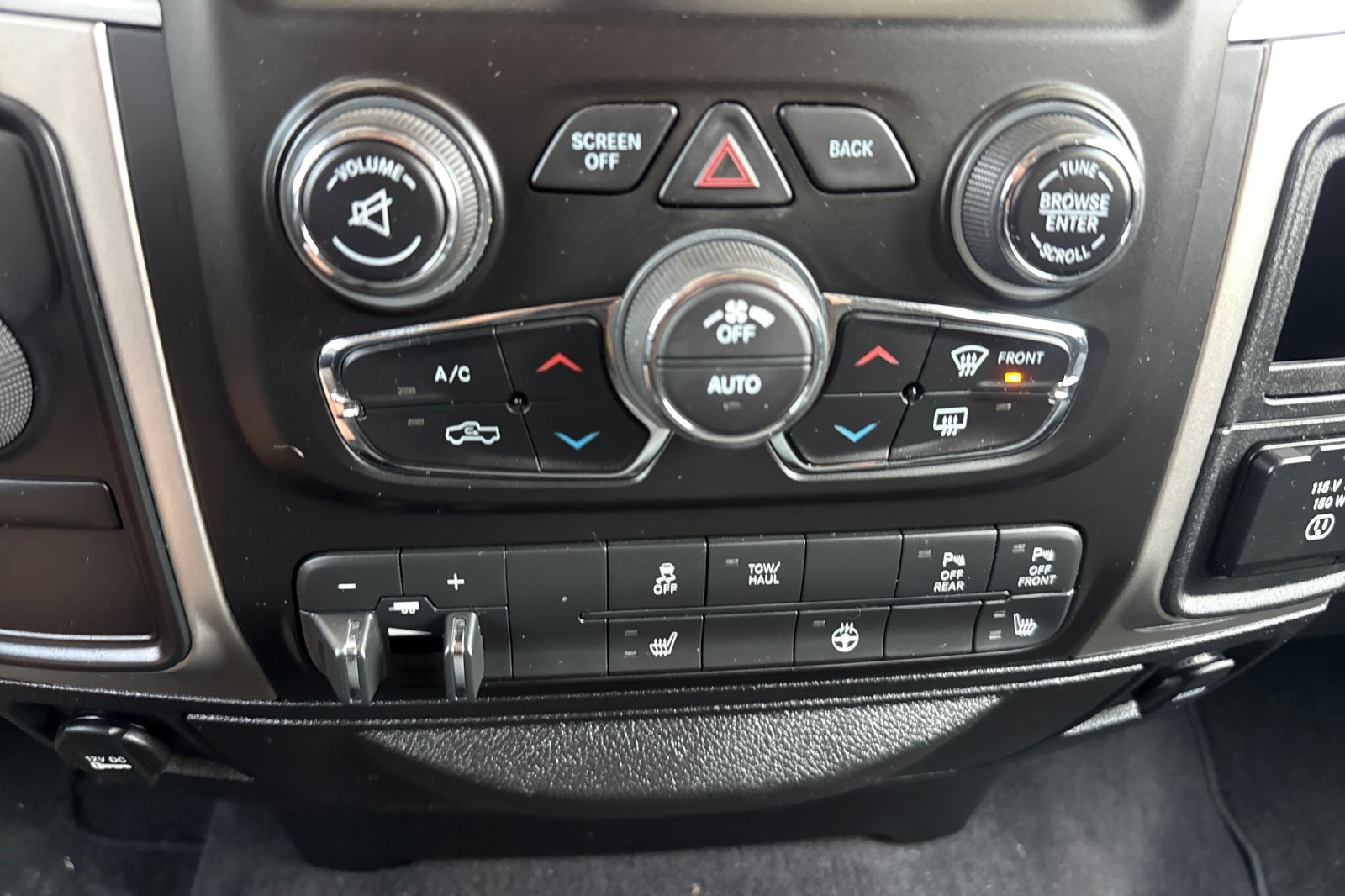 Used 2018 RAM 2500 Big Horn AWD/4WD image 26