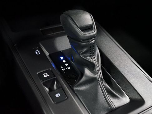Certified 2026 Toyota Corolla Cross L FWD image 21