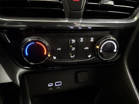 Used 2024 Buick Encore GX Sport Touring w/ Comfort Package image 16