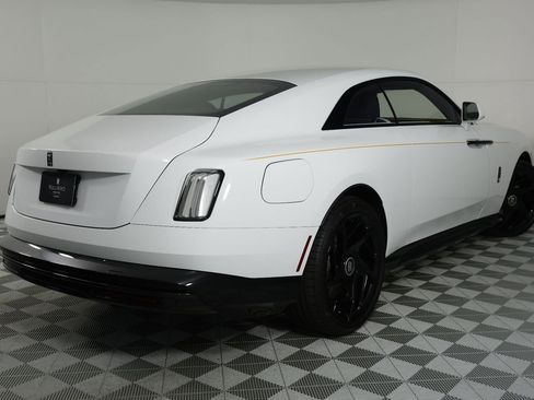 New 2025 Rolls-Royce Spectre Black Badge image 7