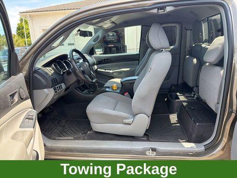 Used 2012 Toyota Tacoma 4x4 Access Cab V6 w/ Convenience Pkg image 8