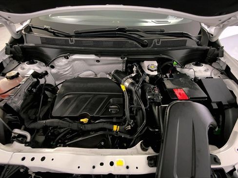 Used 2025 Buick Envista Sport Touring FWD image 10