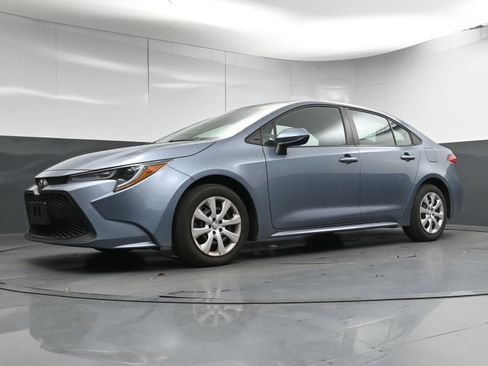 Used 2020 Toyota Corolla LE image 21