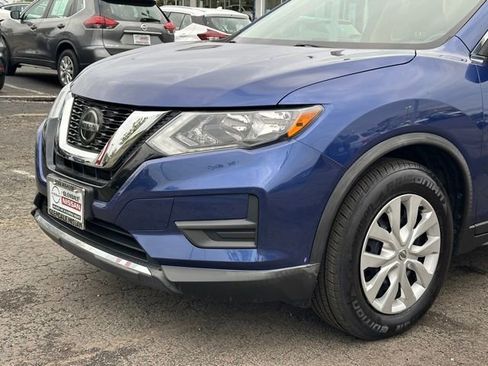 Used 2018 Nissan Rogue S FWD image 7