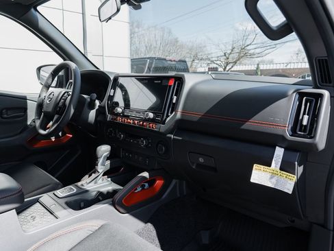 New 2026 Nissan Frontier PRO-4X w/ Pro-4x Convenience Package AWD/4WD image 30
