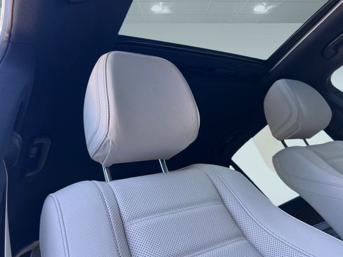 Used 2025 Mercedes-Benz GLE 580 4MATIC image 25