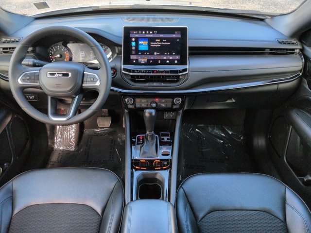 Used 2025 Jeep Compass Latitude w/ Altitude Special Edition AWD/4WD image 14