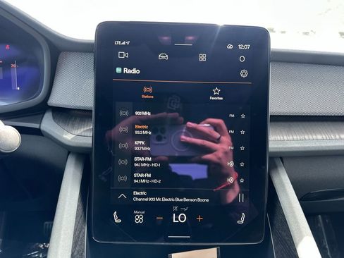 Used 2024 Polestar Polestar 2 Long Range Dual Motor image 24