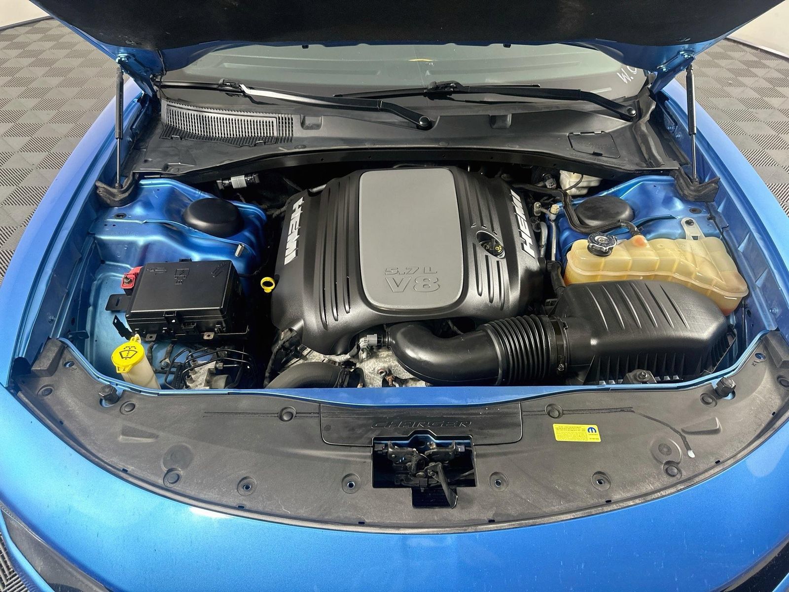 Used 2015 Dodge Charger R/T RWD image 26